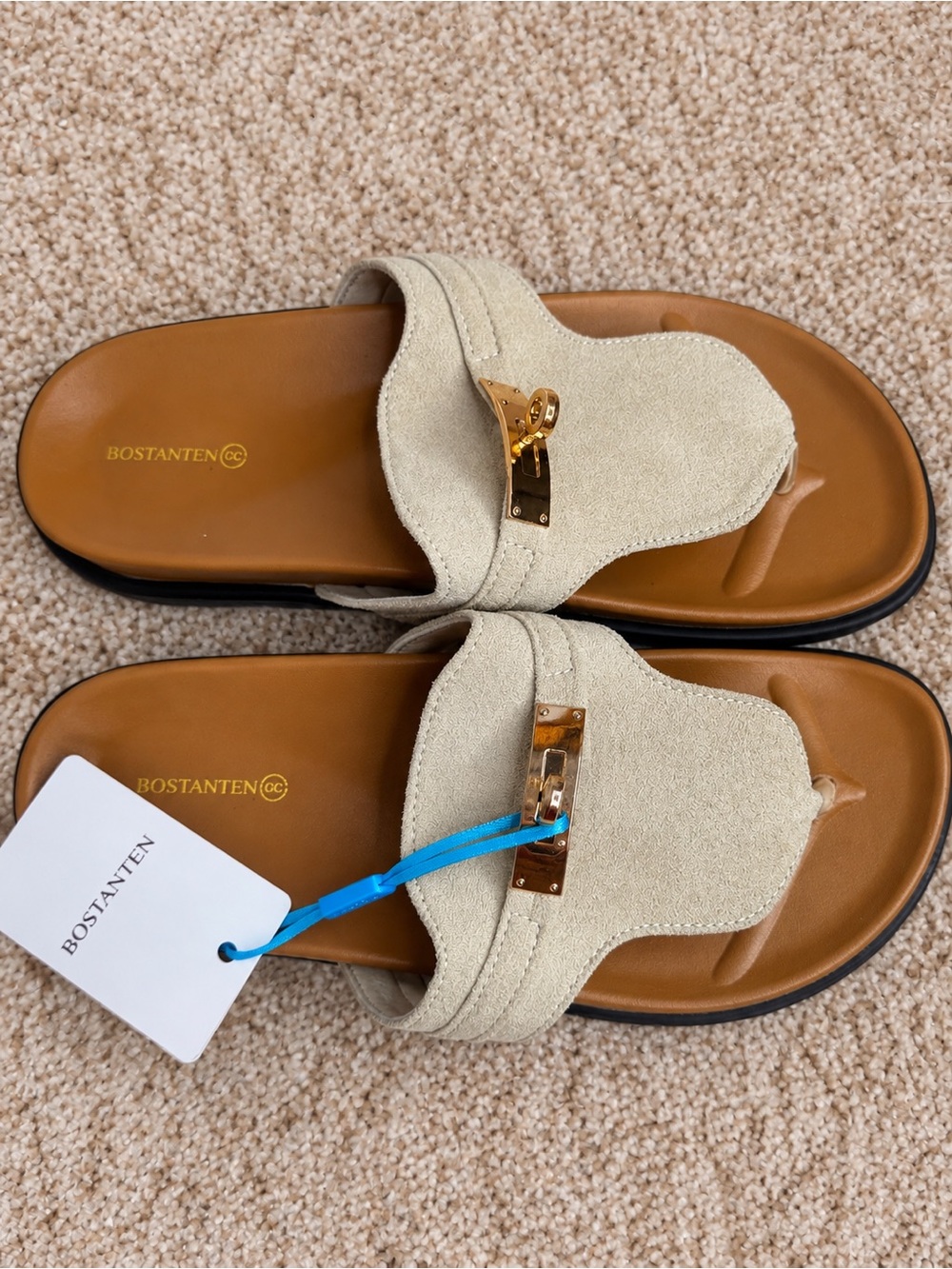 Bostanten Beige Suede Kids Slide Sandals with Gold Accent